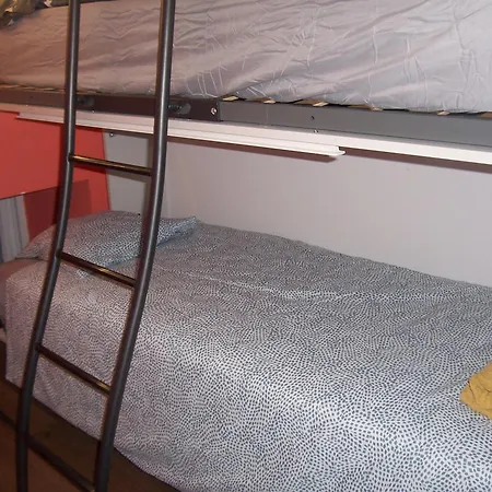 Hostal United *